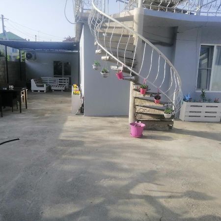 Guest House Sukhumi Exterior foto